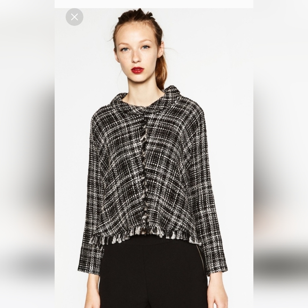 Zara Black and White‎ Tweed Jacket/pullover / Poncho.